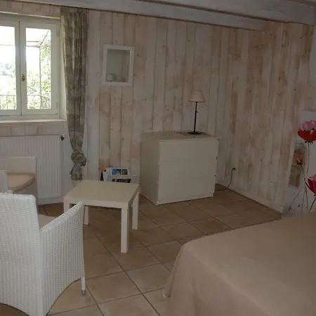 De La Terrasse Apartmán Sauzet (Drome)